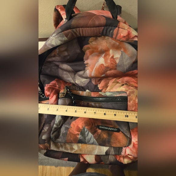 Women's Cynthia Rowley Bag Backpack Floral Purse - Picture 7 of 8